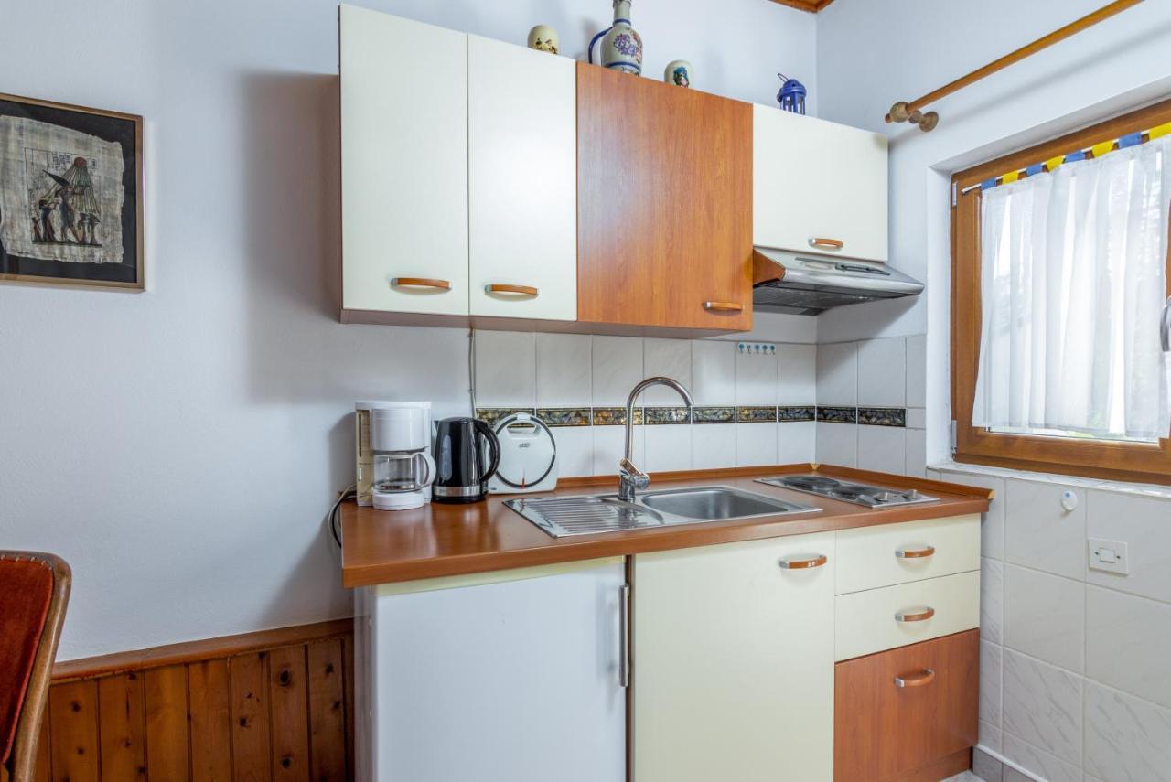 Apartments With A Parking Space Medulin - 7494 エクステリア 写真